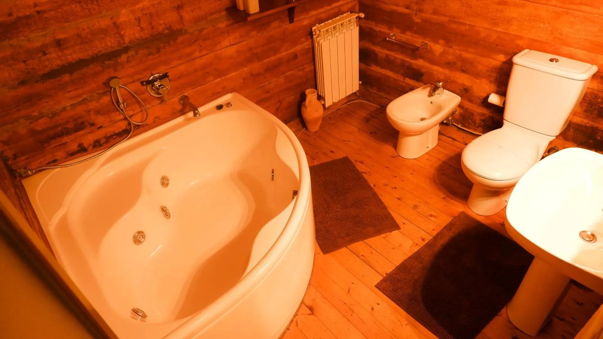 Etna Rural Cottage With Jacuzzi Педара